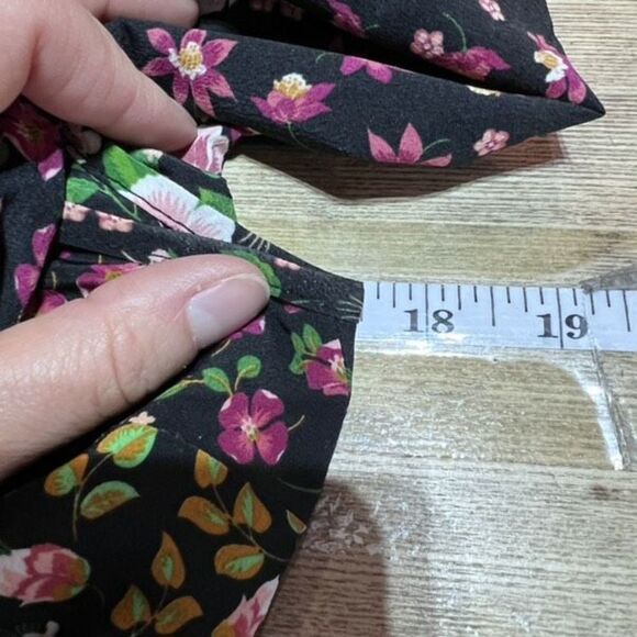 Topshop Women's Capelet Short Sleeve Floral Print Ruffle Top Blouse Black Size 4 - Picture 11 of 13